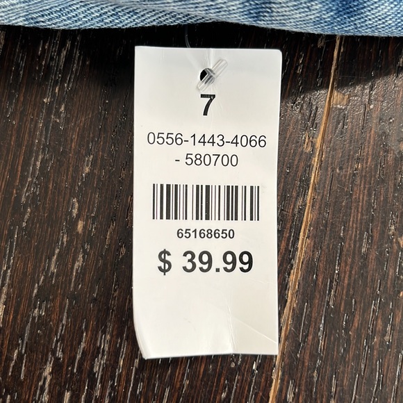 Straight leg “Mom” jeans mid wash - Picture 6 of 6